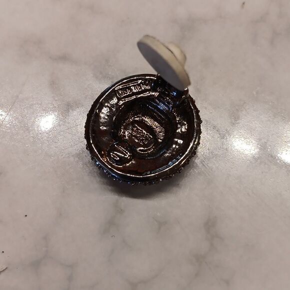 Bundle of Vintage Joan Rivers Earrings and Grape Cluster Pin - Picture 7 of 10